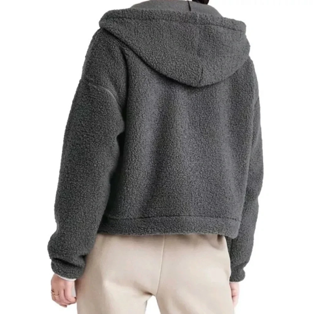 Wild Fable Women’s Sherpa Half Zip Cropped Hooded Sweatshirt - Picture 4 of 16